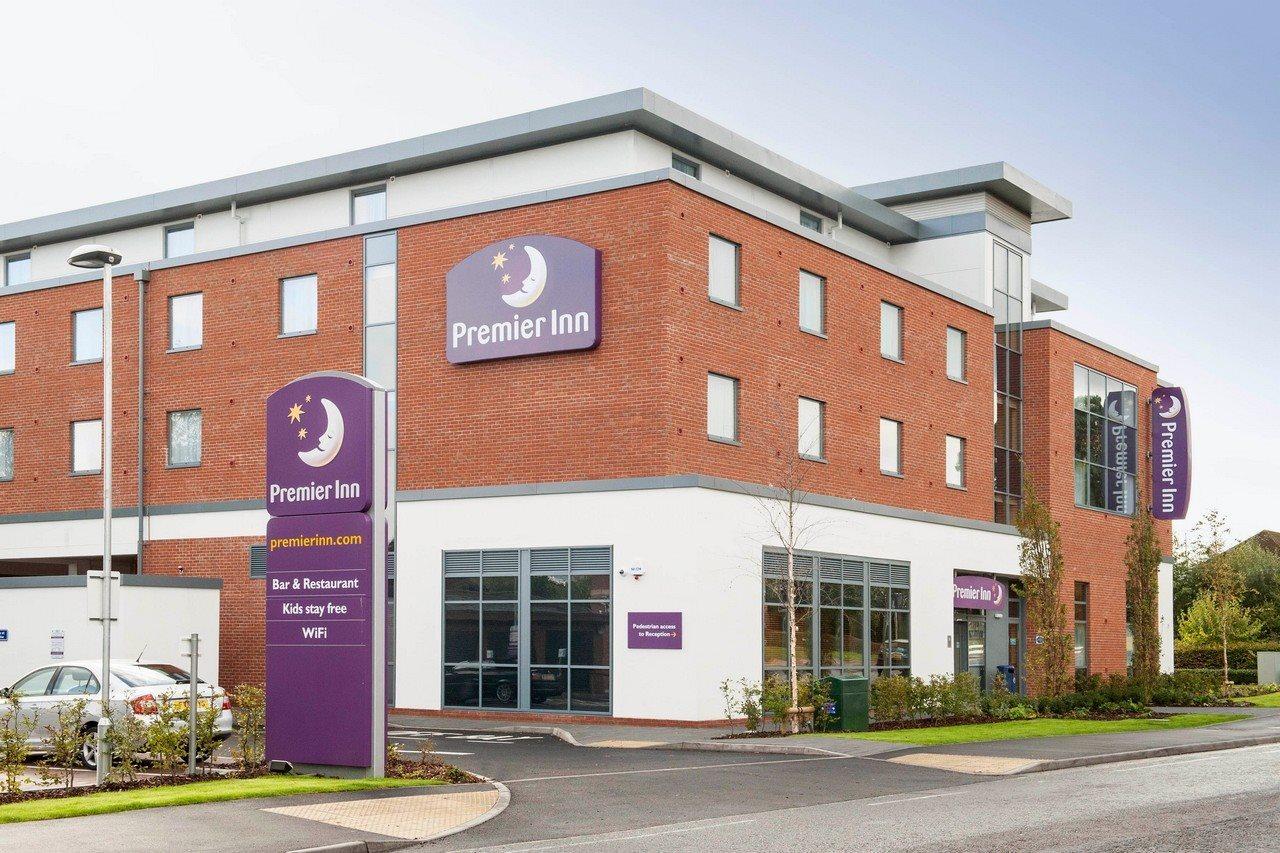Premier Inn Fleet Εξωτερικό φωτογραφία