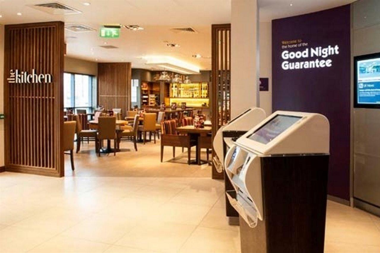 Premier Inn Fleet Εξωτερικό φωτογραφία